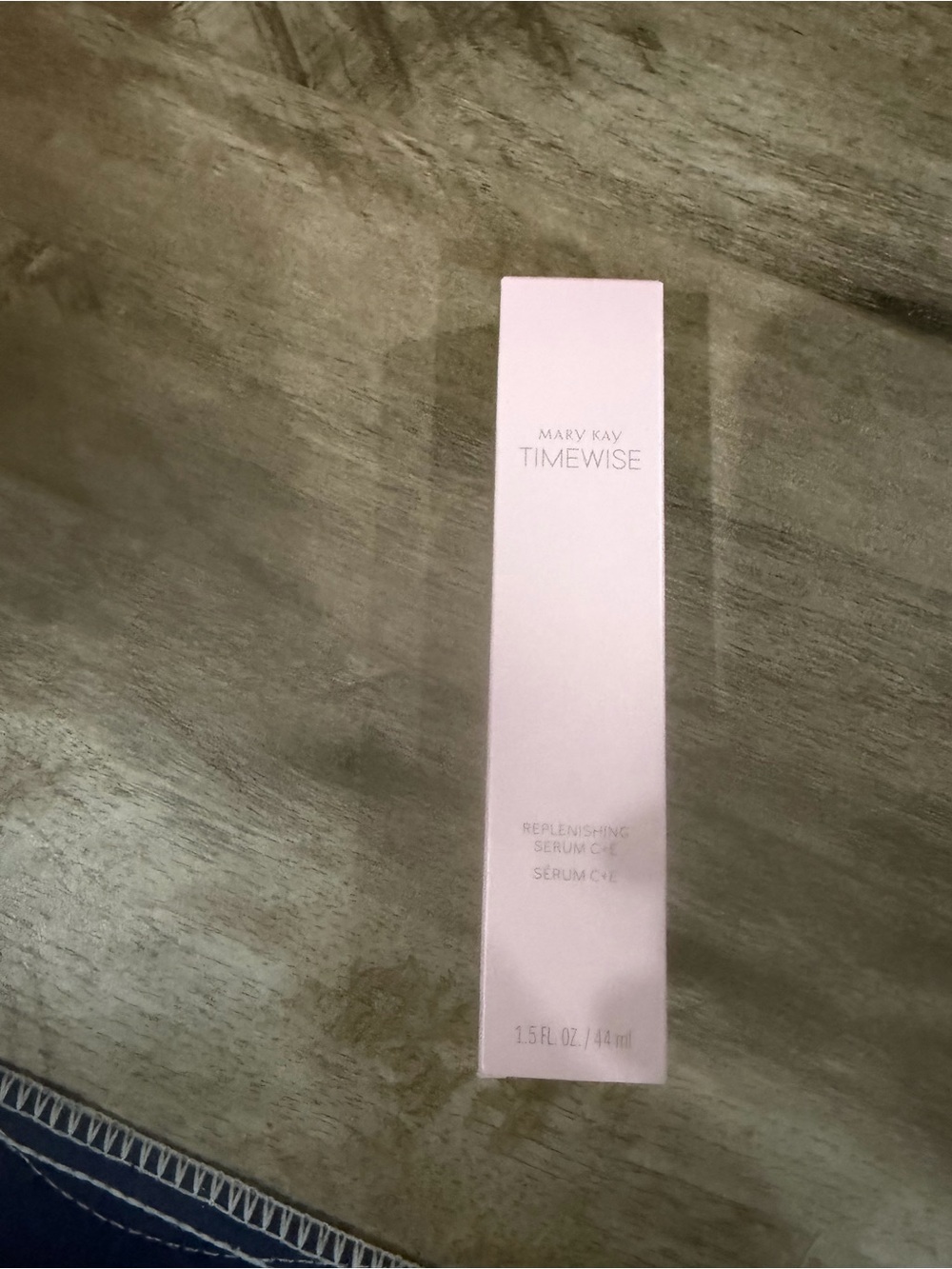 Mary Kay TimeWise Replenishing Serum C+E - Light Pink Packaging